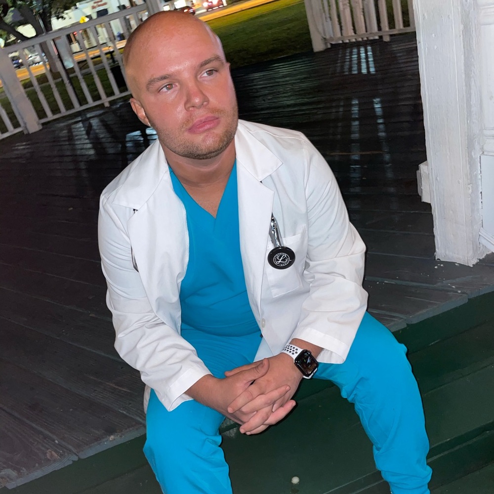 Meet your Posher, Christian